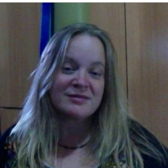 Meet your Posher, Carollynne - Picture 1 of 1